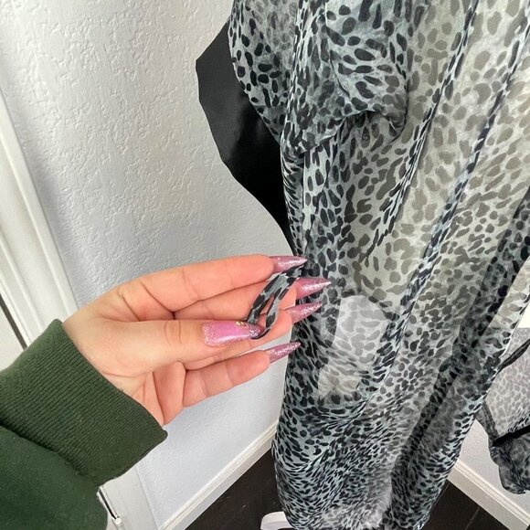 LA Intimates Cheetah Print Robe | VGT - Picture 4 of 6